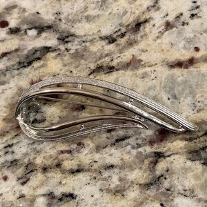 Vintage Sarah Coventry Silver Tone Modern Swirl Brooch Signed Like New